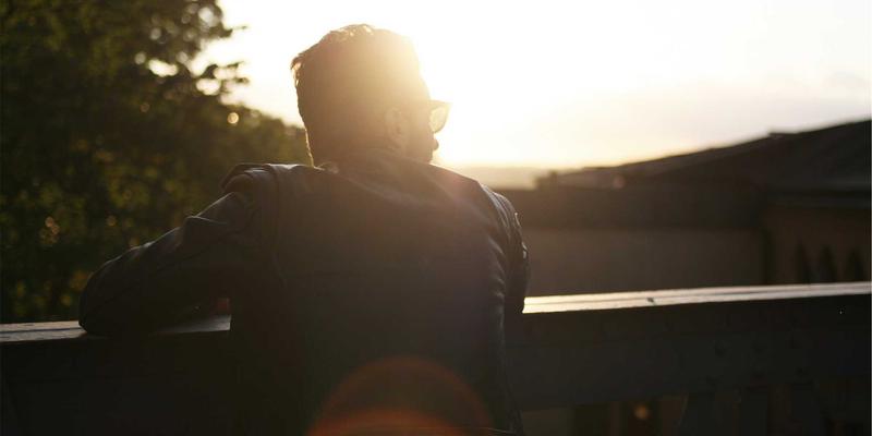 生鲜配送站点智慧化改造：当新鲜蔬菜遇见艺术涂鸦风格的自动化革命