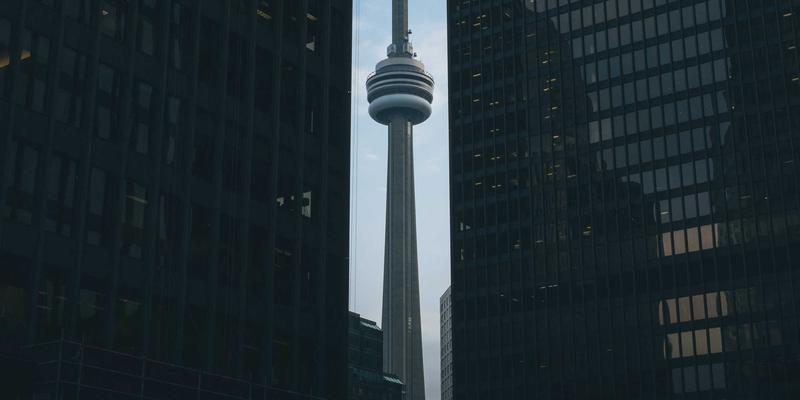 食品配送新纪元：电商平台与有机专线，哪种生鲜配送更适合现代家庭？